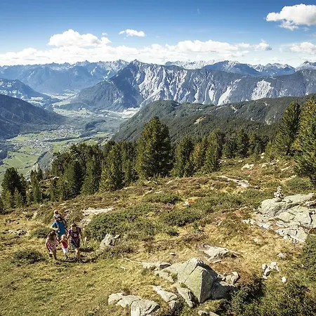 Mado לאנגנפלד